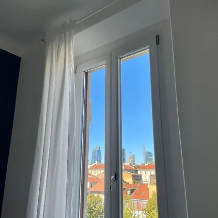 Apartament The Painting Apartment. A And Lovely In Mediolan
