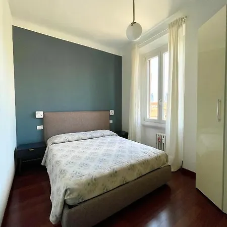 Apartament The Painting Apartment. A And Lovely In *